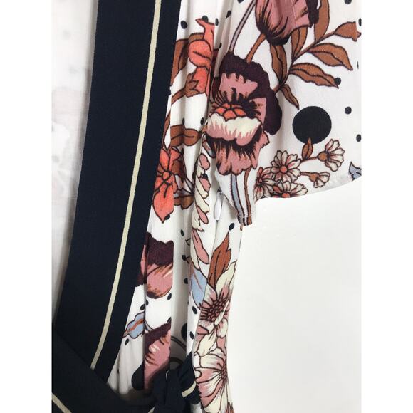 Anthropologie Maeve Aubrey White Black Pink Floral Wrap Short Dress 2 Vacation - Picture 5 of 10